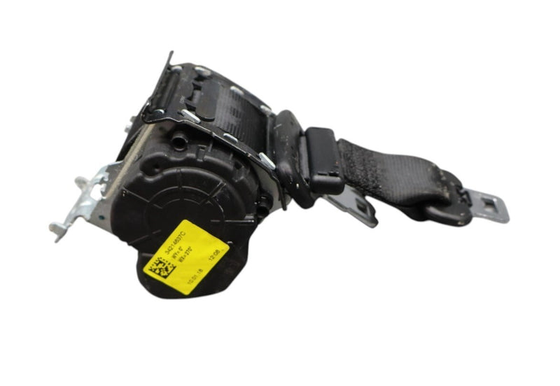 Load image into Gallery viewer, 17-19 Alfa Romeo Giulia 952 Rear Center Seat Belt Seatbelt Retractor Black Oem