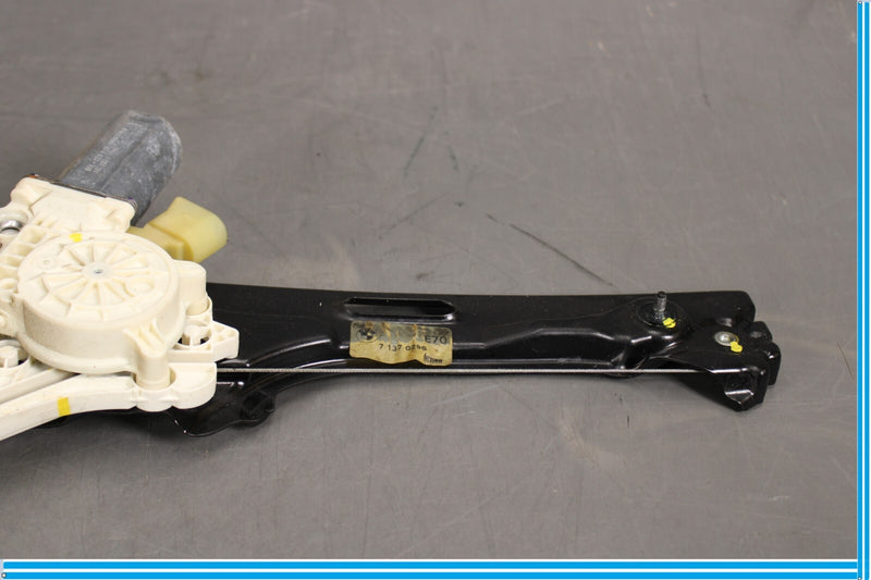 Load image into Gallery viewer, 07-13 BMW X5 E70 Rear Left Door Window Regulator W/ Motor Oem