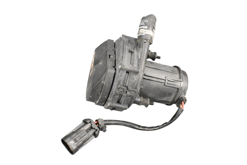 Load image into Gallery viewer, 02-19 Maserati Quattroporte Air Injection Smog Pump Emission Control Oem