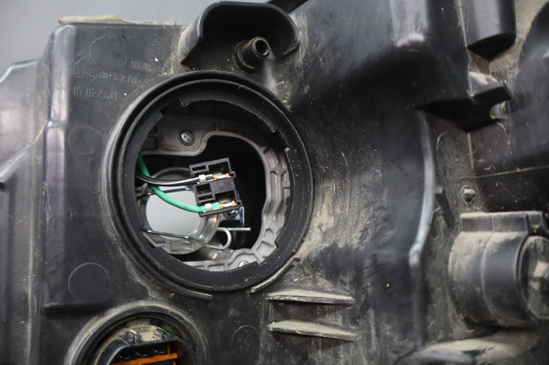 Load image into Gallery viewer, 14-16 Kia Optima Hybrid Front Right Side Head Light Headlight Lamp Assembly Oem