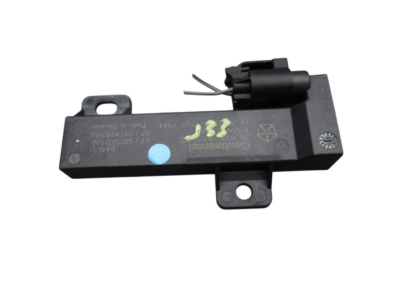 Load image into Gallery viewer, 17-25 Alfa Romeo Giulia Keyless Entry Antenna Module Unit 68051315AB Oem