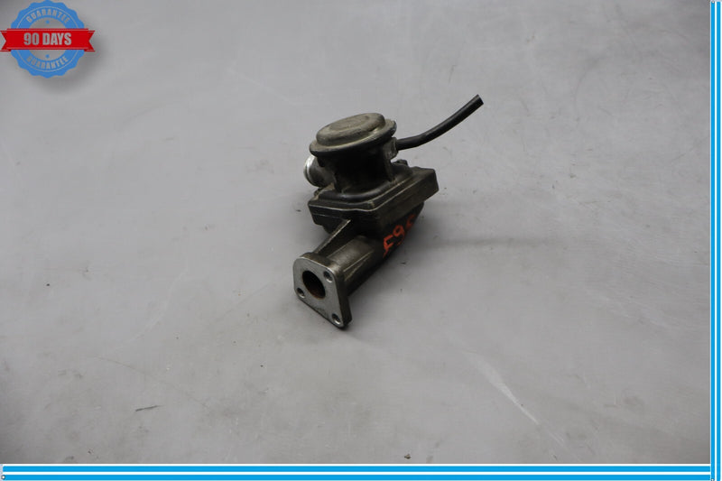 Load image into Gallery viewer, 05-15 Mercedes CL550 E550 CLK350 W209 W212 W216 Engine Motor Air EGR Valve Oem