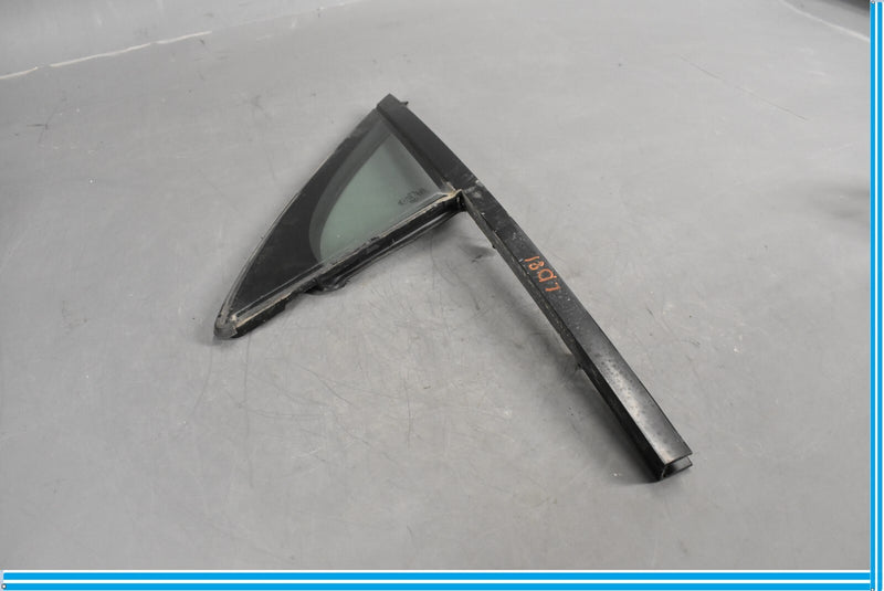 Load image into Gallery viewer, 11-18 Volkswagen VW Touareg Front Left Driver Door Vent Window Glass Oem
