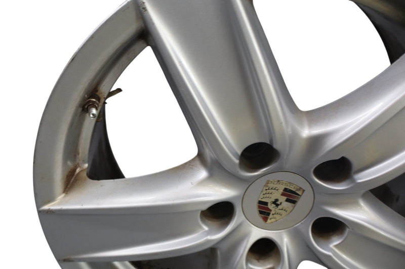 Load image into Gallery viewer, 11-18 Porsche Cayenne 958 18" 5 Spoke Alloy Wheel Rim 8Jx18 ET53 7P5601025D Oem