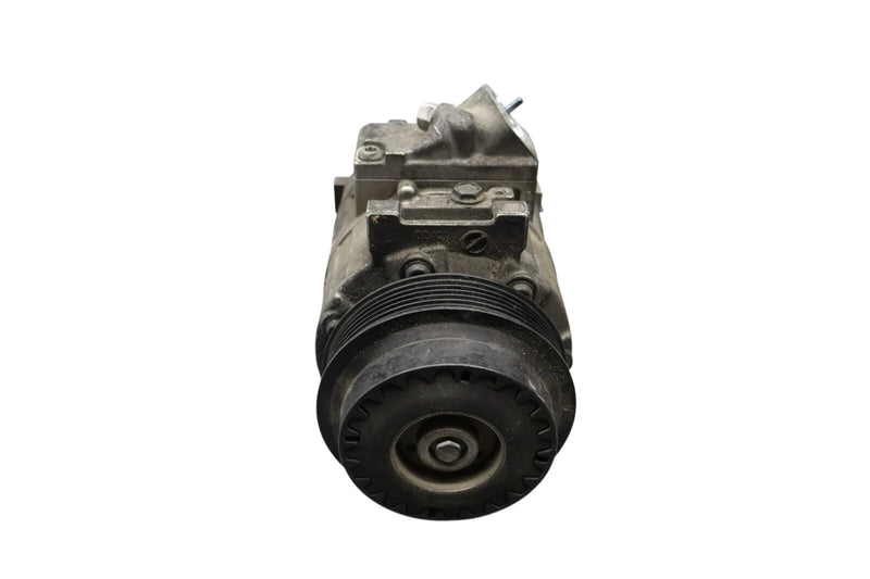 Load image into Gallery viewer, 12-15 Mercedes C250 SLK250 A/C Air Conditioning Compressor Pump 0022304511 Oem