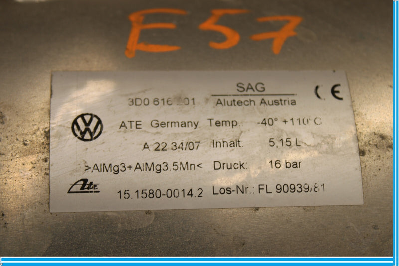 Load image into Gallery viewer, 06-10 Bentley Continental Air Suspension Accumulator Vacuum Tank Oem