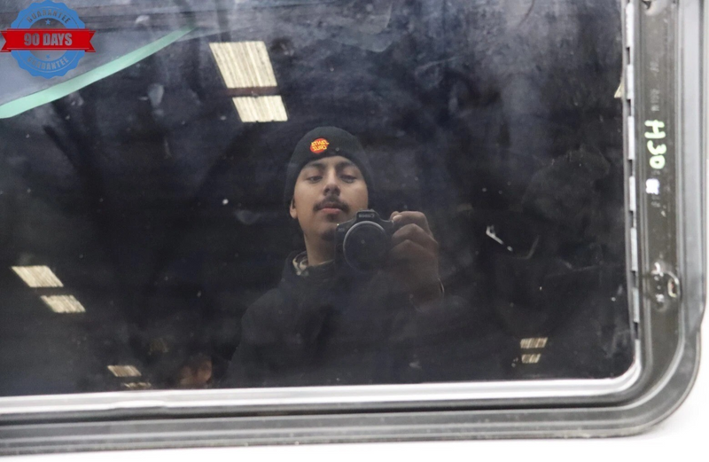 Load image into Gallery viewer, 14-22 Maserati Ghibli Sun Roof SunRoof Moon Roof Glass Panel 6117075D Oem