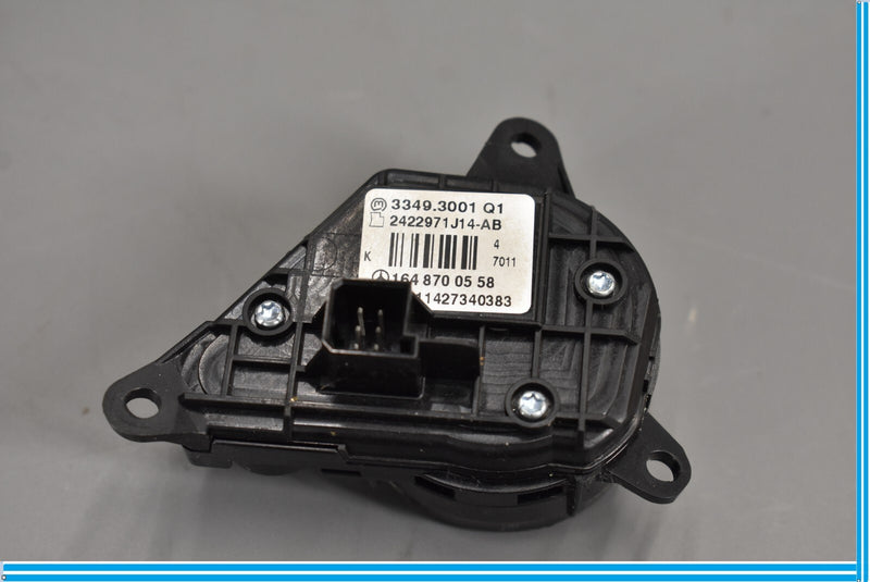 Load image into Gallery viewer, 07-12 Mercedes GL450 GL550 Class Steering Wheel Multimedia Switch Oem