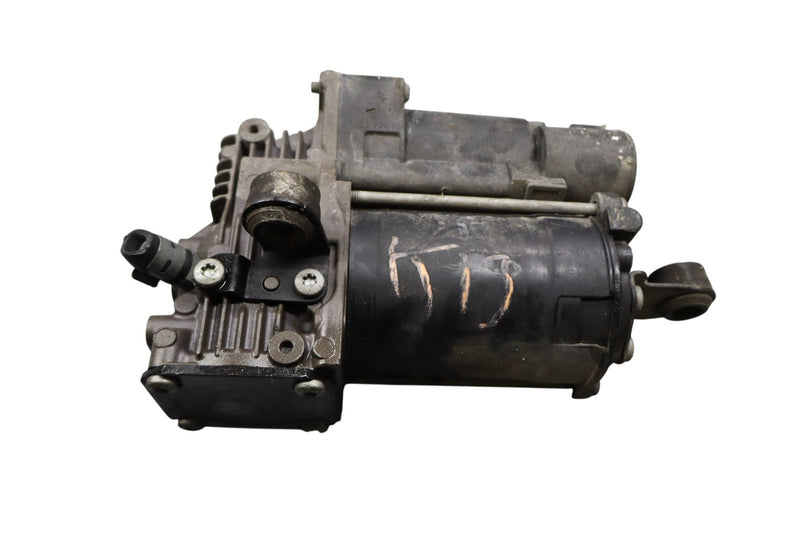 Load image into Gallery viewer, 07-14 Mercedes W221 S550 S350 CL550 Airmatic Air Suspension Compressor Pump OEM