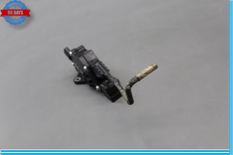 Load image into Gallery viewer, 07-12 Lexus XF40 LS460 Gas Acceleration Pedal Accelerator Sensor 7811050010 Oem