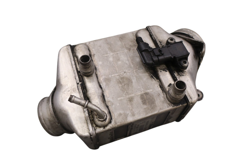 Load image into Gallery viewer, 09-13 BMW 750Li 750i F01 F02 F04 Right Side Turbocharger Air Intercooler Oem