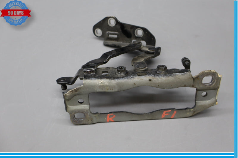 Load image into Gallery viewer, 12-18 Mercedes CLS550 W218 Front Right Passenger Side Bonnet Hood Hinge Oem
