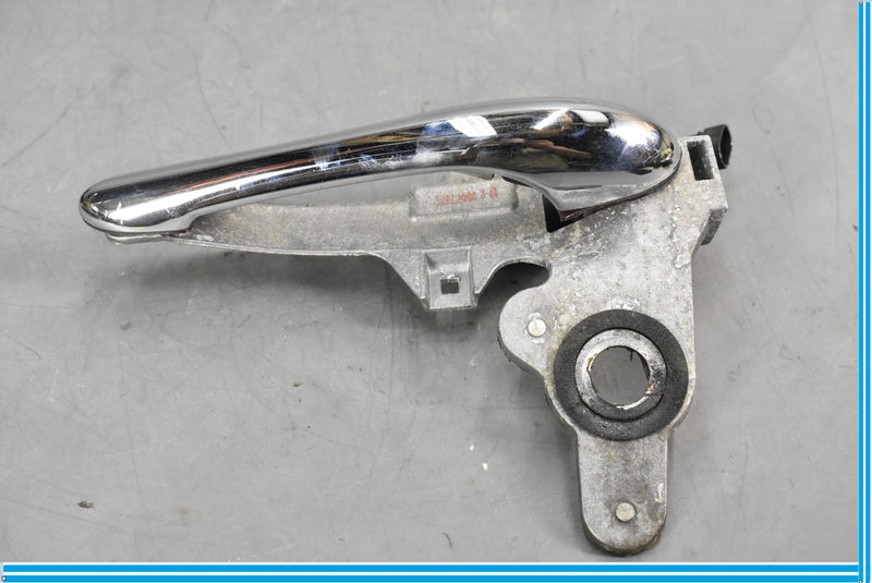 Load image into Gallery viewer, 05-08 Maserati Quattroporte M139 Front Left Side Exterior Door Lock Handle Oem