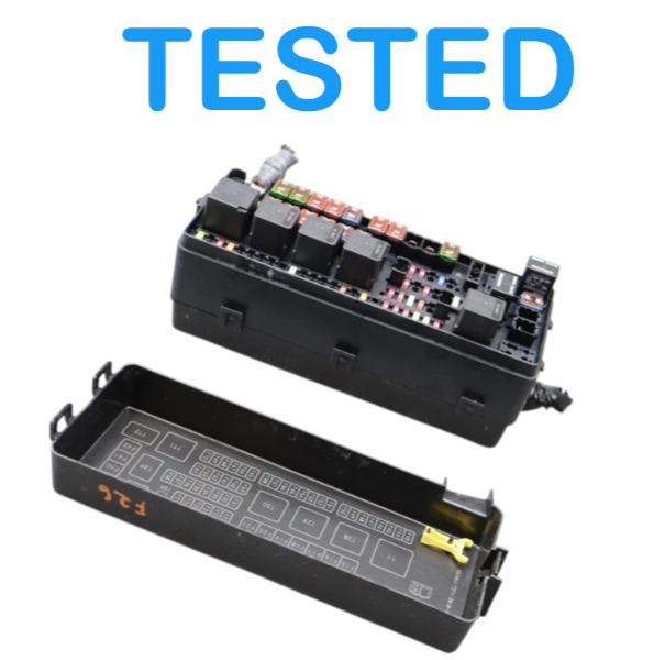 Load image into Gallery viewer, 14-17 Maserati Ghibli S Rear Fuse Relay Box W/ Cover 670030497 OEM