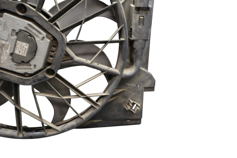 Load image into Gallery viewer, 03-11 Mercedes CLS550 E350 Engine Motor Cooling Radiator Fan Motor Assembly Oem