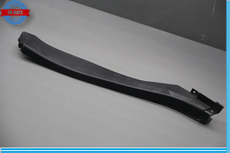 Load image into Gallery viewer, 09-14 Hyundai Genesis Rear Right Lock Pillar Trim Scuff Moulding Cover Oem