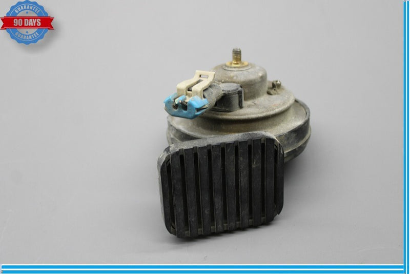 Load image into Gallery viewer, 03-09 Hummer H2 Front Left Side Low Tone Note Pitch Signal Horn Oem
