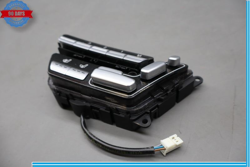 Load image into Gallery viewer, 07-14 Mercedes W221 S550 S63 AMG CL550 Front Right Side Seat Control Switch Oem