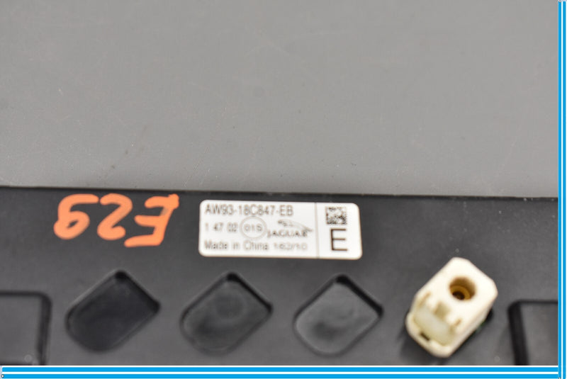 Load image into Gallery viewer, 11-19 Jaguar XJ X351 Rear Left Driver Side Antenna Amplifier Receiver Oem