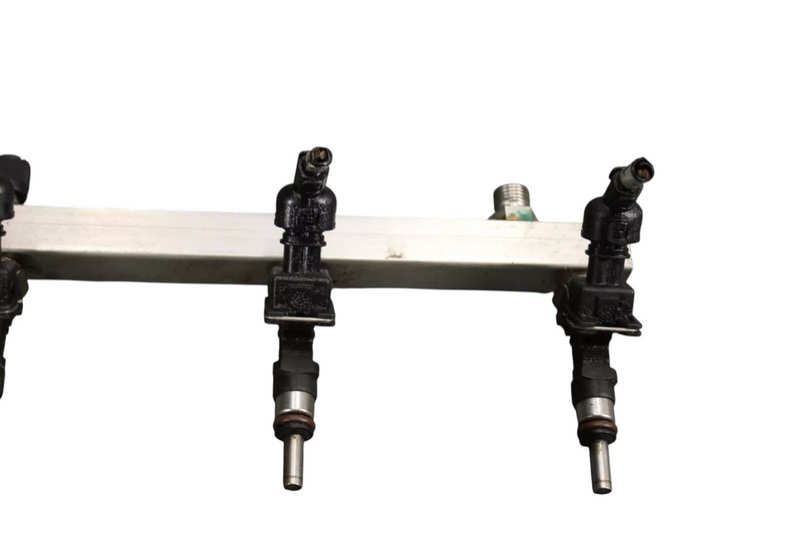 Load image into Gallery viewer, 03-19 Maserati Quattroporte Right Side Fuel Injection Rail Line W/ Injectors Oem