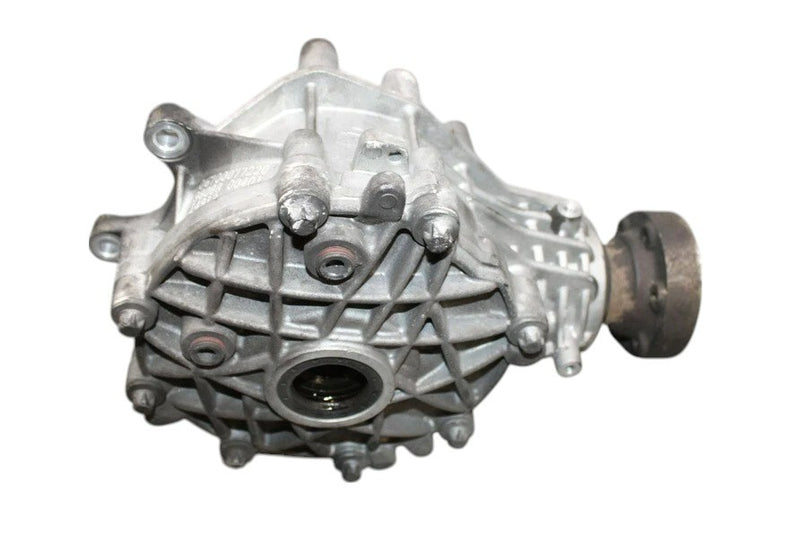 Load image into Gallery viewer, 14-24 Maserati Quattroporte M156 S Q4 Front Differential Carrier Axle Oem