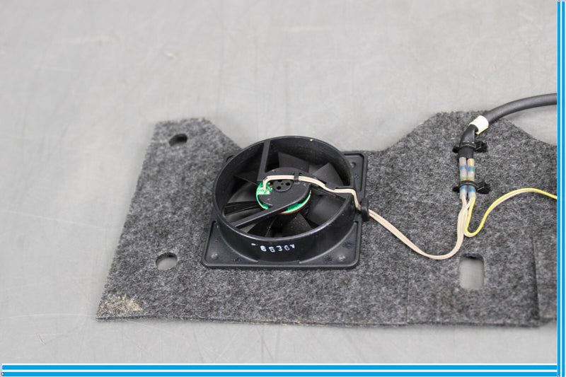 Load image into Gallery viewer, 03-11 Mercedes W219 CLS550 E350 Front Seat Blower Cooler Fan Fans Assembly Oem