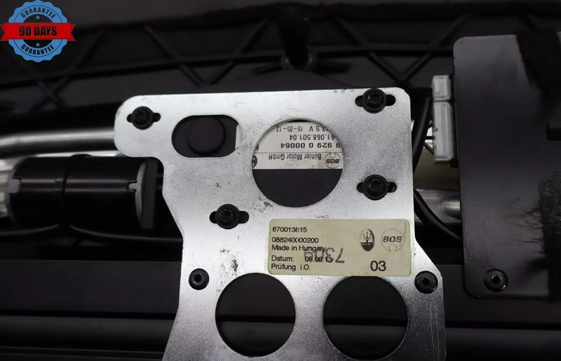 Load image into Gallery viewer, 14-19 Maserati Quattroporte Rear Sunshade W/3rd Brake Light 670013815 Oem