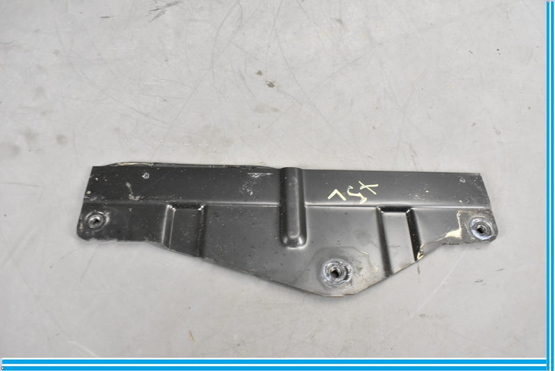 Load image into Gallery viewer, 03-12 Mercedes R230 SL500 AMG Rear Left Quarter Window Glass Lower Cover Oem