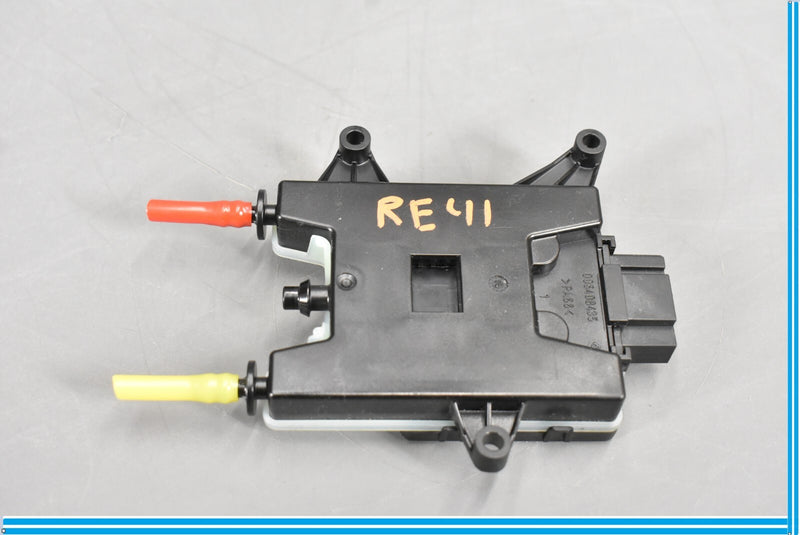 Load image into Gallery viewer, 12-18 Mercedes CLS550 Front Right Side Passenger Seat Lumbar Support Module Oem