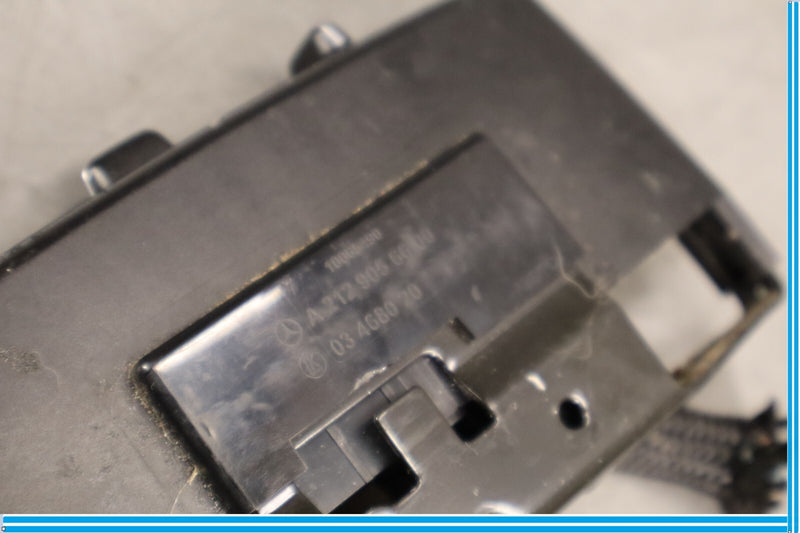 Load image into Gallery viewer, 10-14 Mercedes E500 E350 CLS550 Front Left Side Seat Vacuum Valve Switch Oem