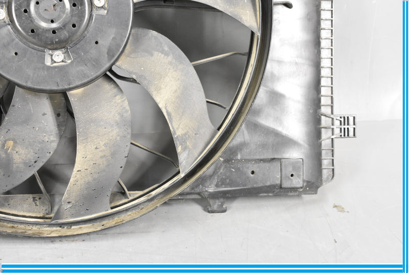 Load image into Gallery viewer, 12-18 Mercedes CLS550 Engine Motor Cooling Fan W/Clutch Oem