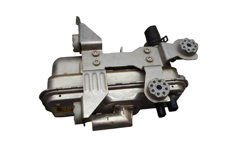 Load image into Gallery viewer, 14-21 BMW i3 I01 Hybrid Electric Flow Coolant Heater Control Unit 9335239 Oem