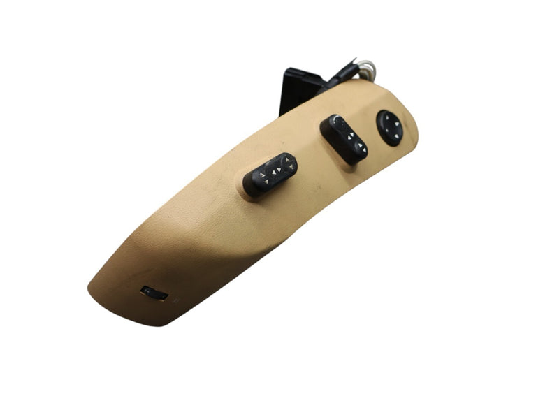 Load image into Gallery viewer, 03-10 Maserati Quattroporte M139 Front Right Side Seat Control Memory Switch Oem