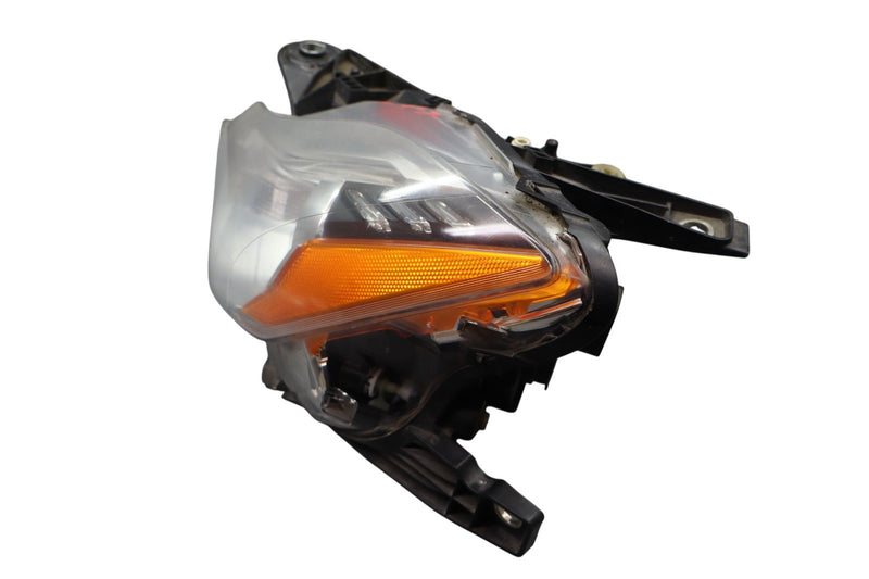 Load image into Gallery viewer, 14-17 Maserati Quattroporte Left Side Headlight Lamp HID Xenon 670006569 Oem