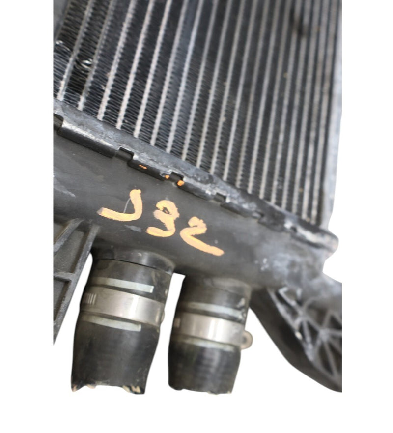 Load image into Gallery viewer, 14-22 Maserati Ghibli M157 Aux Auxiliary Water Cooling Radiator 670003406 Oem
