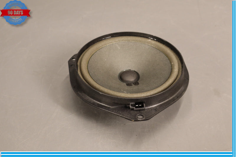 Load image into Gallery viewer, 14-20 Maserati Ghibli Front Right Passenger Side Door Woofer Speaker Oem