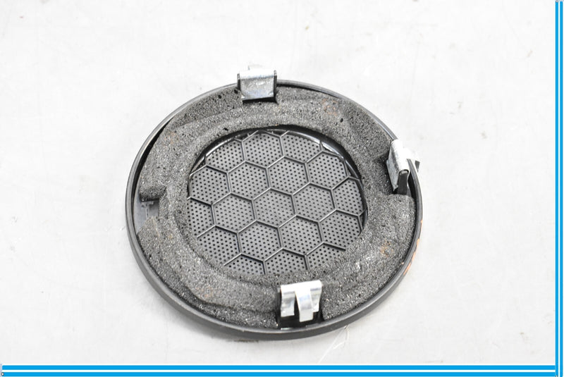 Load image into Gallery viewer, 04-08 Maserati Quattroporte Left Bose Dash Tweeter Speaker Grille Cover Oem