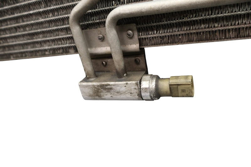 Load image into Gallery viewer, 01–06 Mercedes CLK55 AMG W209 AC A/C Air Conditioning Condenser A2035001954 Oem
