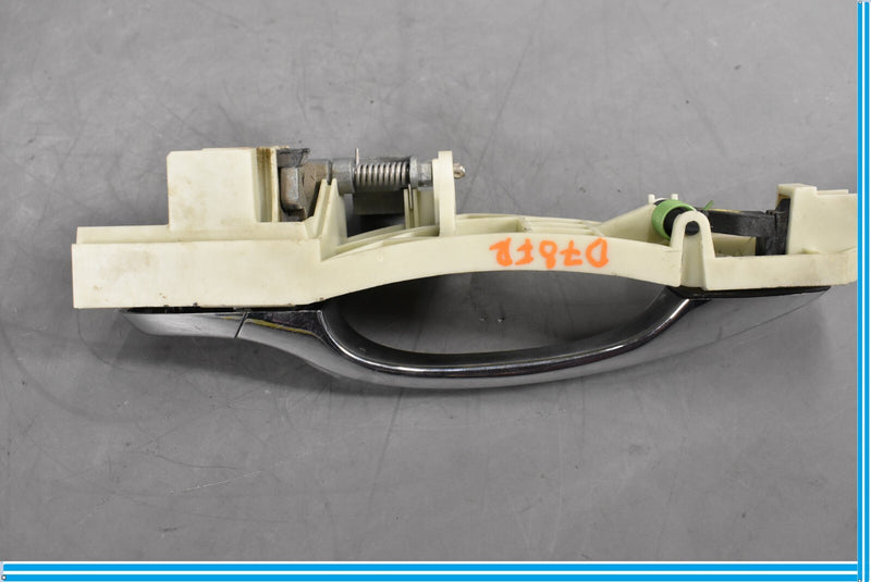 Load image into Gallery viewer, 04-09 Jaguar X350 XJ8 Front Right Passenger Side Seat Exterior Door Handle Oem