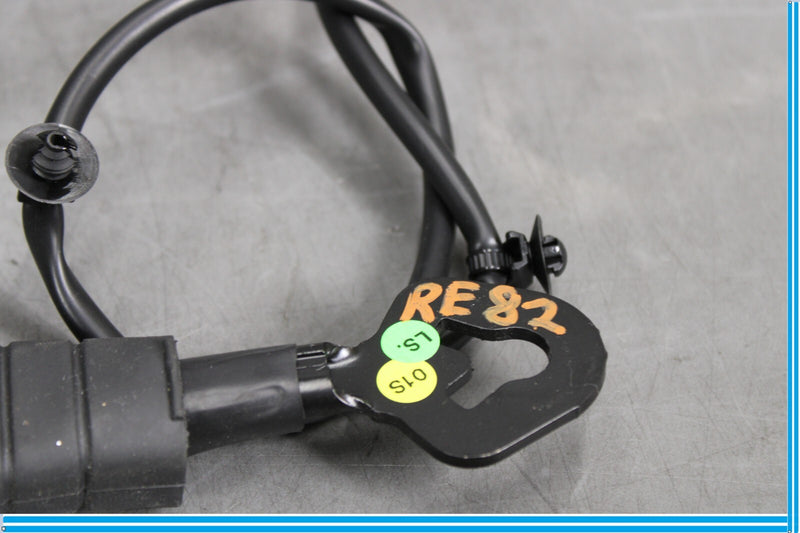 Load image into Gallery viewer, 11-18 Porsche Cayenne Front Right Passenger Side Seatbelt Seat Belt Buckle Oem