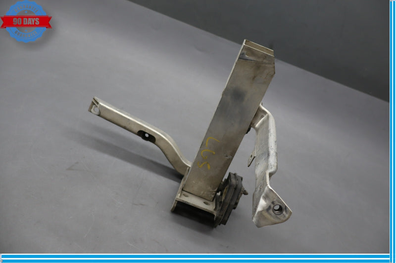 Load image into Gallery viewer, 09-15 BMW 750i 750Li Front Bumper Left Radiator Support Bar Bracket Oem