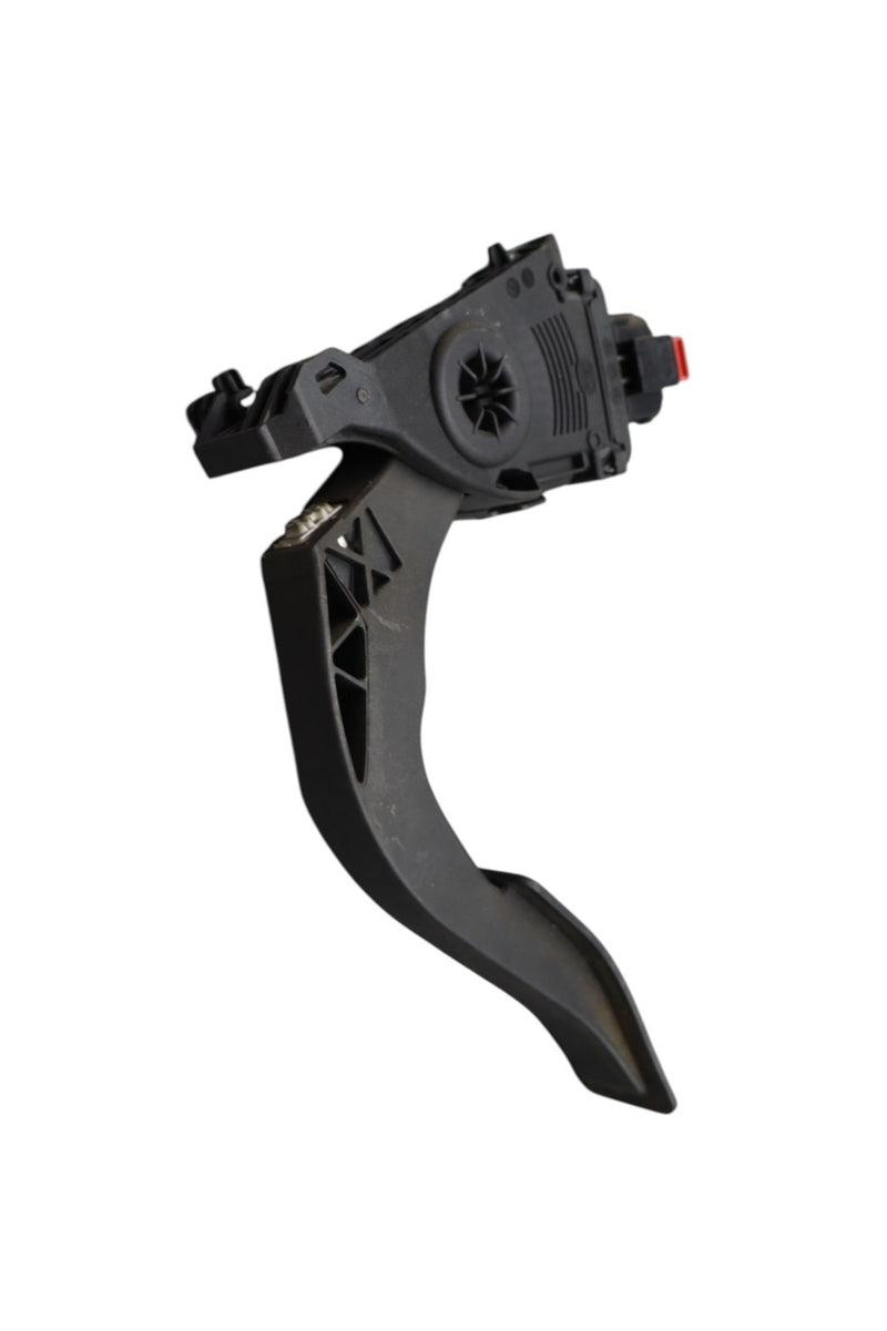 Load image into Gallery viewer, 08-18 Audi A6 A6 Quattro Gas Accelerator Throttle Pedal Black 8K1723523 Oem