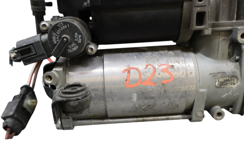 Load image into Gallery viewer, 06-11 Mercedes CLS550 CLS55 AMG W219 Airmatic Air Suspension Compressor Pump Oem