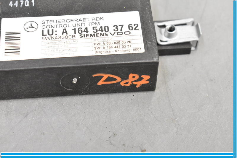 Load image into Gallery viewer, 06-11 Mercedes CLS550 CLS500 W219 TPMS Tire Pressure Control Module Unit Oem