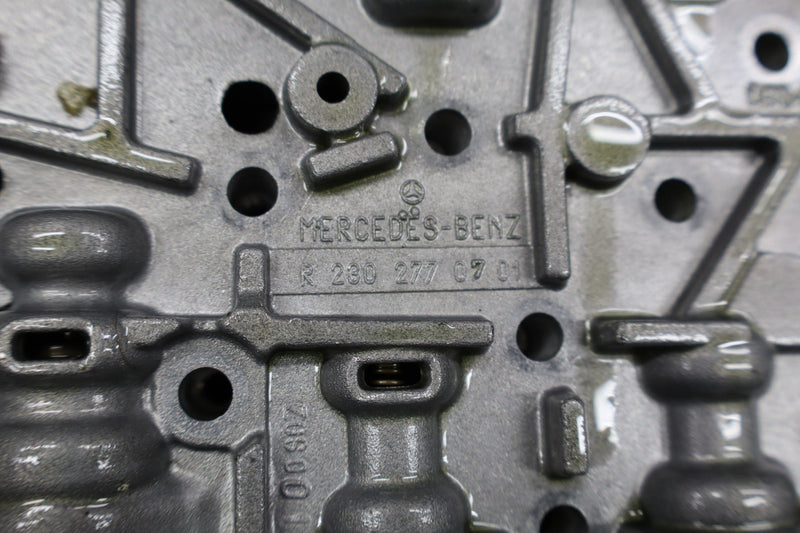 Load image into Gallery viewer, 04-12 Mercedes GL450 SL550 R230 7G Tronic 722.9 Transmission Valve Body Oem
