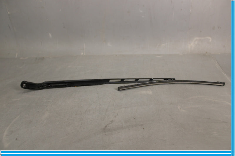 Load image into Gallery viewer, 11-18 Audi A8 Quattro Front Right Side Windshield Wiper Arm W/ Blade Oem