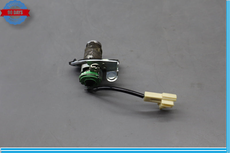 Load image into Gallery viewer, 07-09 Lexus LS460 LS460L XF40 Rear Trunk Deck Lid Key Lock Cylinder OEM