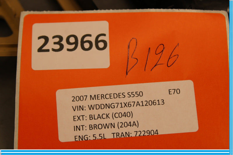 Load image into Gallery viewer, 07-13 Mercedes S400 S550 W221 Front Right Side Interior Door Handle Oem