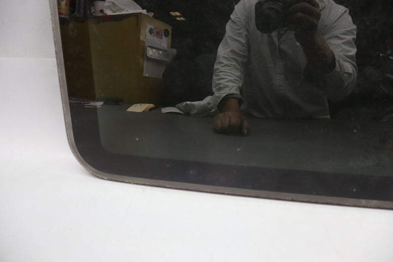 Load image into Gallery viewer, 14-17 Maserati Ghibli M157 Sun Roof Sunroof Top Glass Window Panel Oem