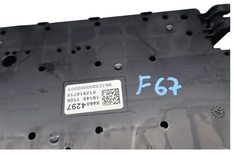 Load image into Gallery viewer, 20-24 Buick Enclave Avenir Cabin Fuse Relay Box Junction Block 84604297 OEM